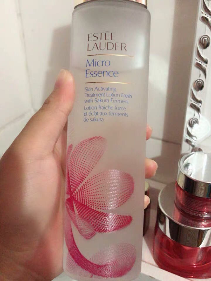 este lauder 雅诗兰黛 樱花限量版原生液爽肤水 200ml晒单图