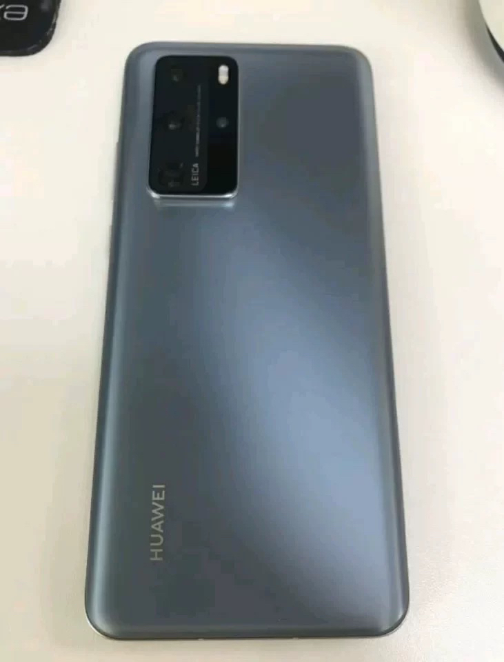 亮黑色 麒麟990 后置徕卡四摄 移动联通电信5g智能手机 双卡双待 华为
