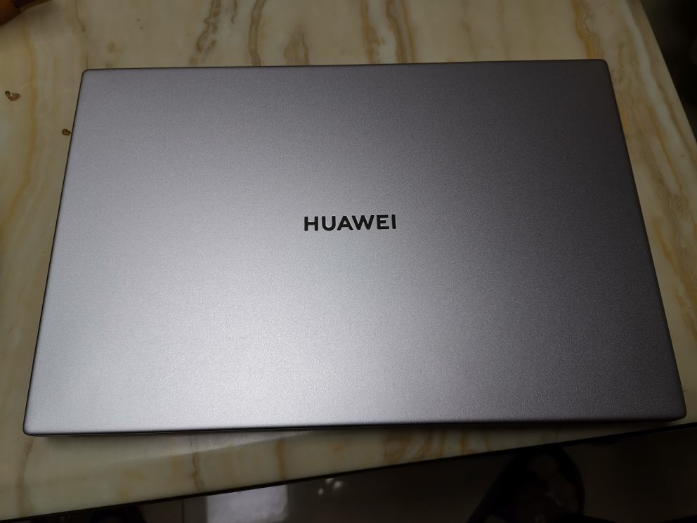 华为matebook d 14笔记本电脑 皓月银 第十代智能英特尔 酷睿 i5-10