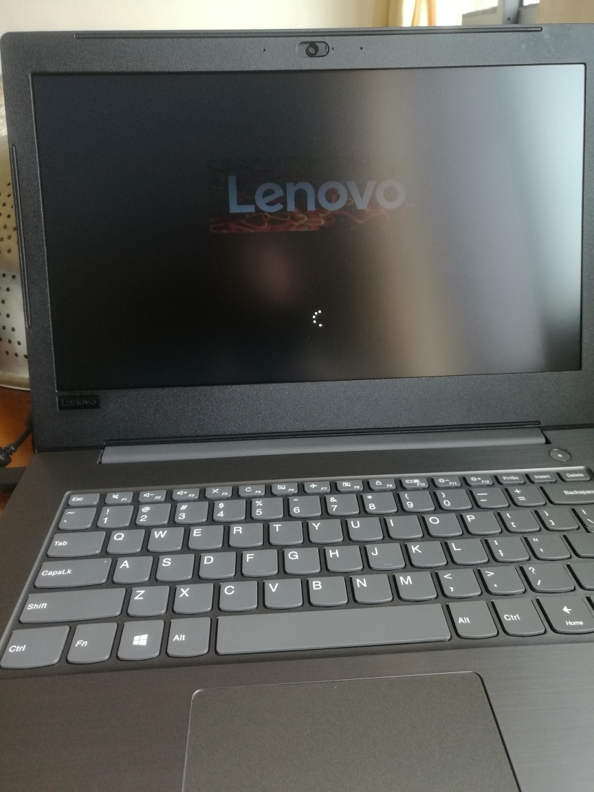 联想(lenovo)扬天v330 商用笔记本电脑 14英寸屏(amd r5-2500u 8gb