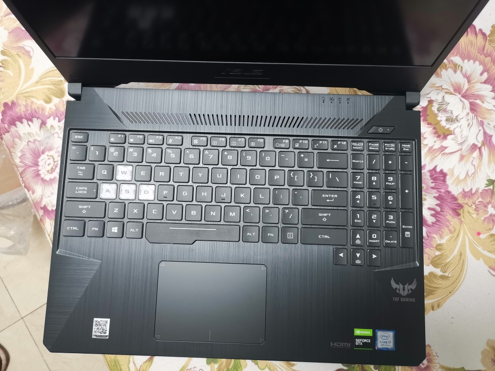 华硕(asus)飞行堡垒7代 fx95gt系列 15.