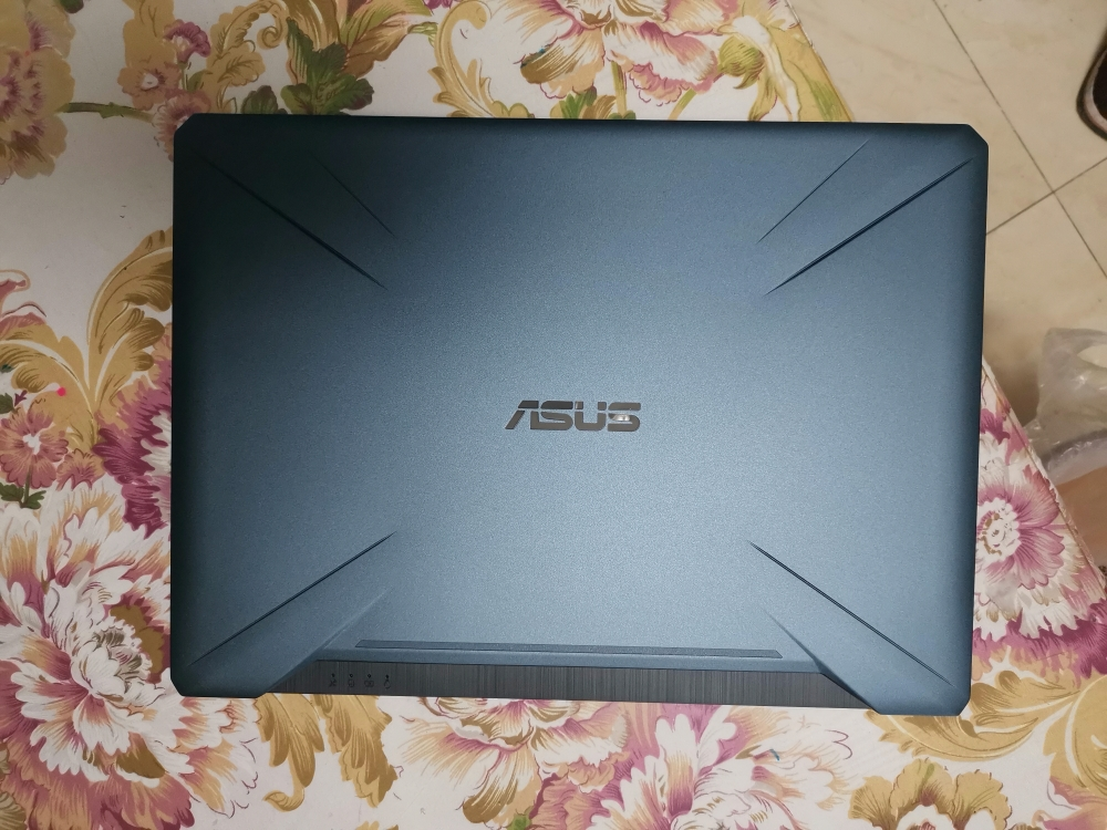 华硕(asus)飞行堡垒7代 fx95gt系列 15.