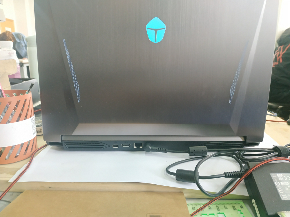 6英寸窄边框轻薄发烧游戏本设计笔记本电脑(十代酷睿i7-10750h 8g gtx