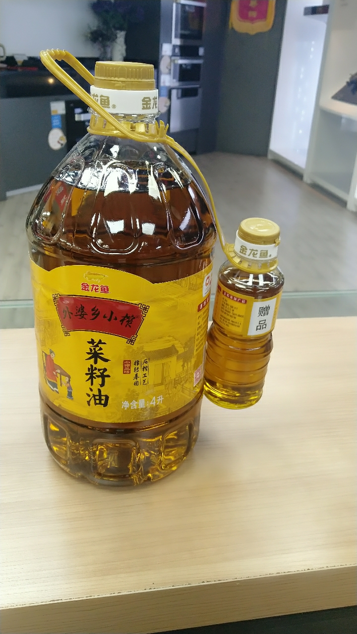 金龙鱼外婆乡小榨菜籽油4l 300ml非转基因物理压榨食用油菜籽油(加量