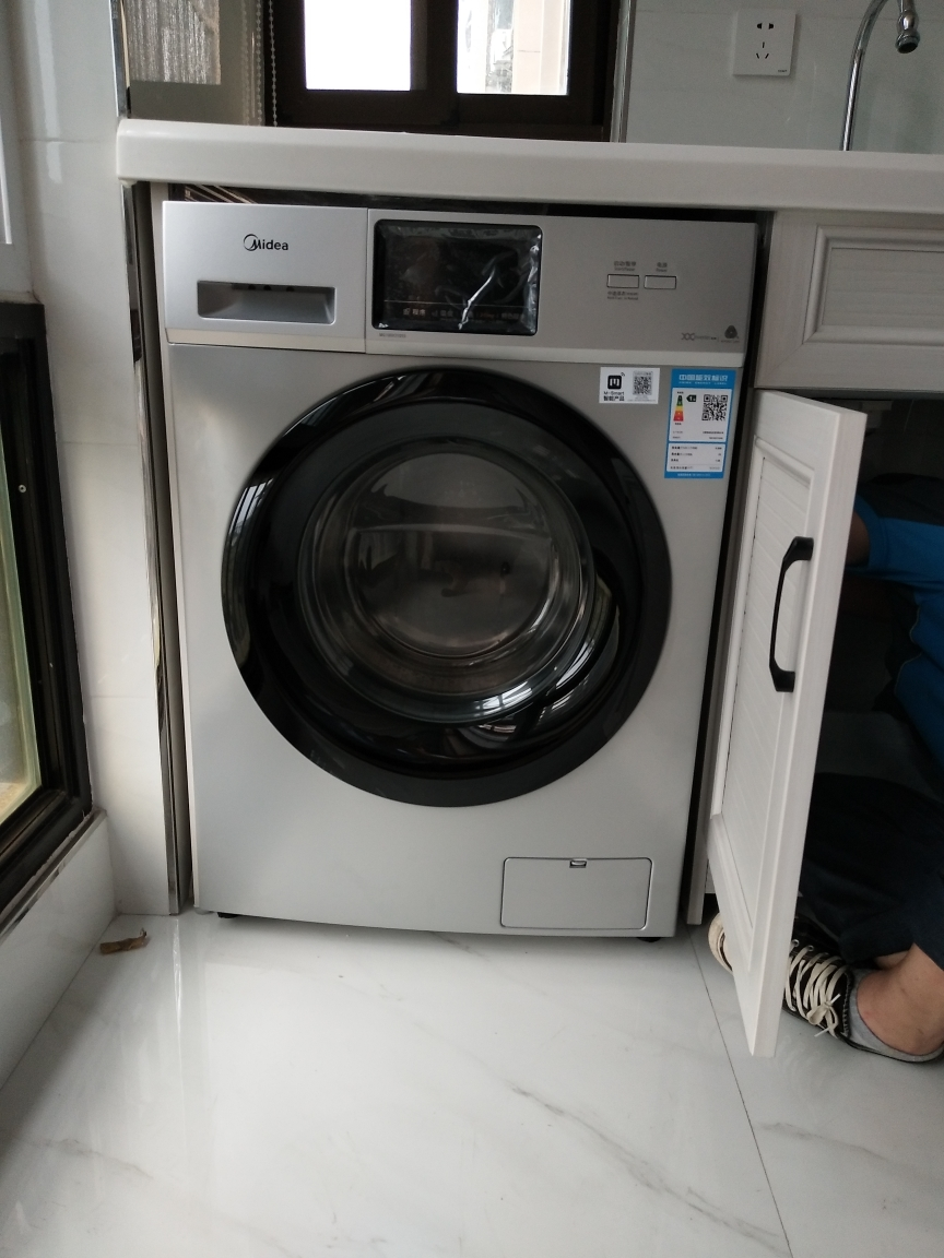美的(midea)mg100v31ds5 滚筒洗衣机变频 10公斤家用大容量全自动静音