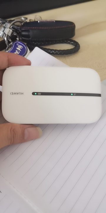 华为e5576移动随身wifi3全网通4g无线路由器插卡不限速车载上网宝随行