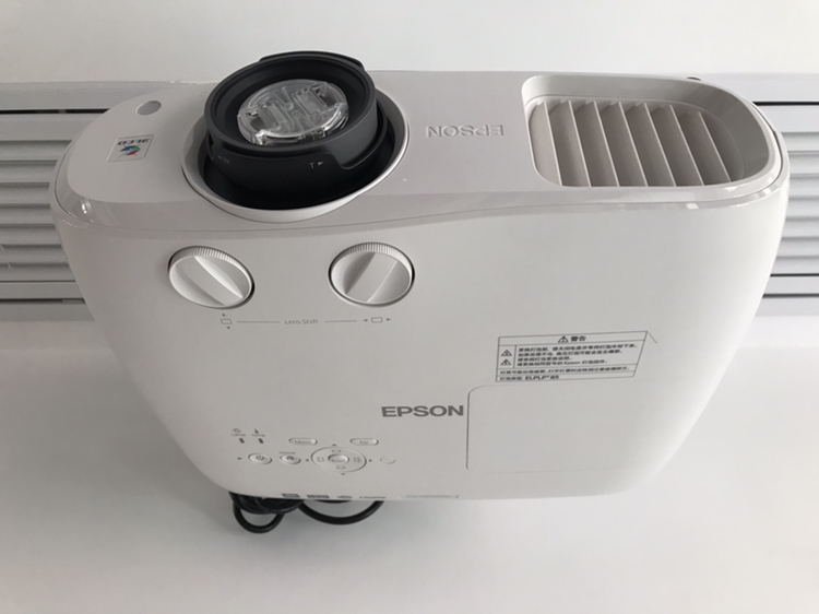 爱普生tw7000无线投屏,爱普生tw5800和tw7000 爱普生(epson)ch-tw7000 家用娱乐电视4k超高清3d投影仪 投影机家用