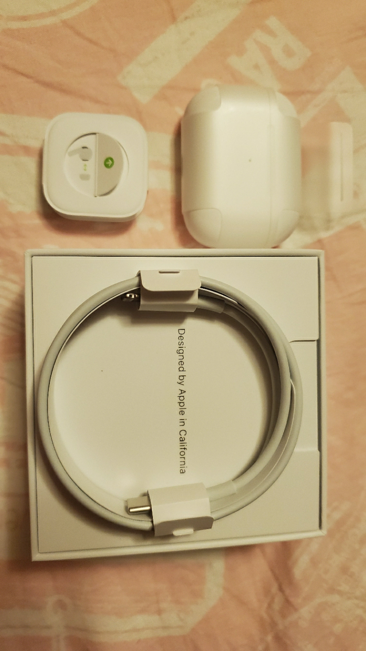 apple 苹果 airpods pro 第二代 主动降噪无线蓝牙耳机 配magsafe无线