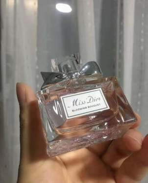 迪奥(dior)女士香水香氛 花漾甜心小姐魅惑淡香水 花漾甜心淡香水edt