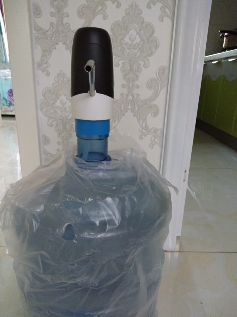 美厨(maxcook)桶装水抽水器 家用电动饮水器纯净水压水器 充电式无线