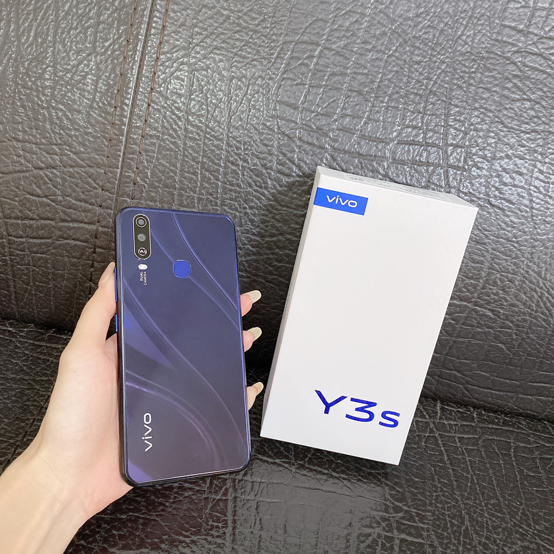 vivoy3s手机多少钱一部,vivoy3s手机 vivo y3s 新品手机 4 128gb 暗夜蓝 5000mah超大容量电池 后置ai智慧