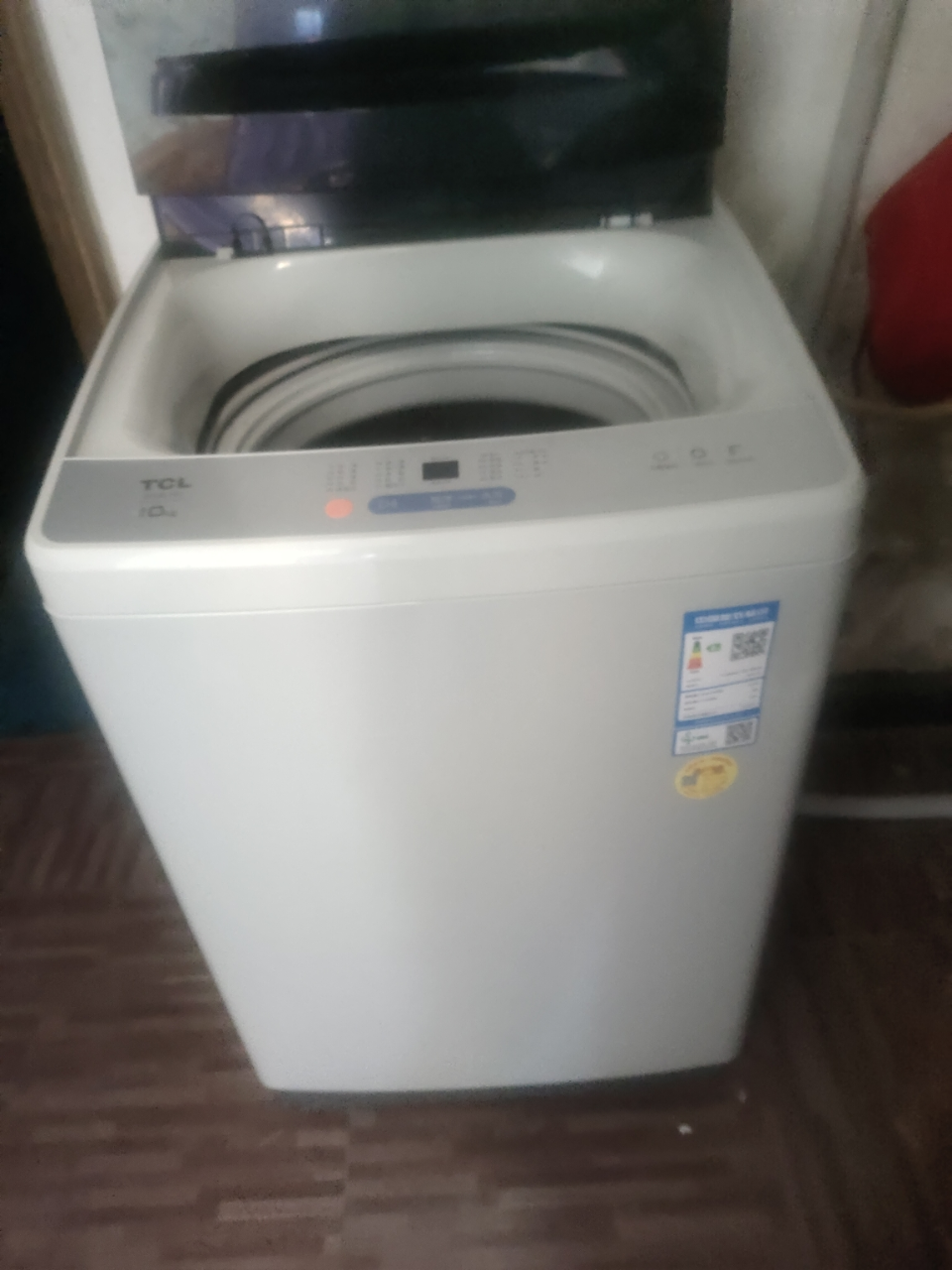 tcl b100l100(宝石黑 10公斤大容量全自动波轮洗衣机 宽电压水压