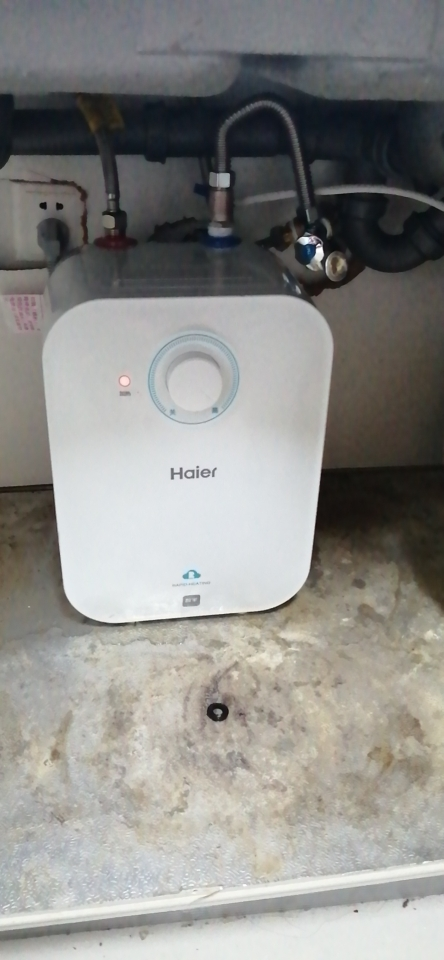 6fa 节能型小厨宝电热水器家用便携储水式即热厨房商家 海尔热水器