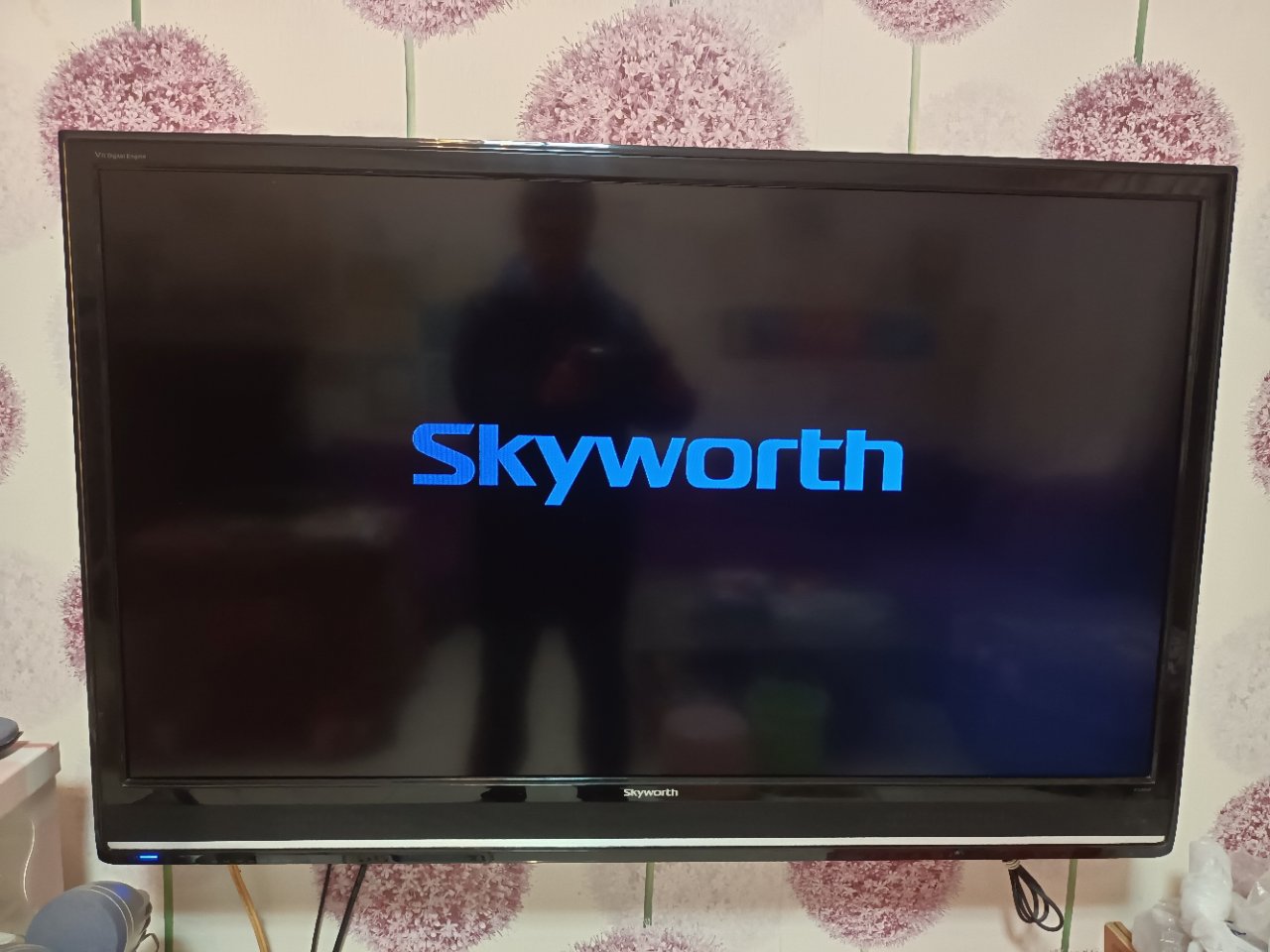 创维(skyworth) 40x8 40吋全高清智能wifi电视 64位8g大内存 投屏互动