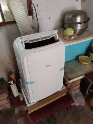 美的(Midea) 移动空调单冷KY-35/N1Y-PD3 整体移动式空调器 极地白1.5匹单冷家用厨房一体机便捷立式晒单图
