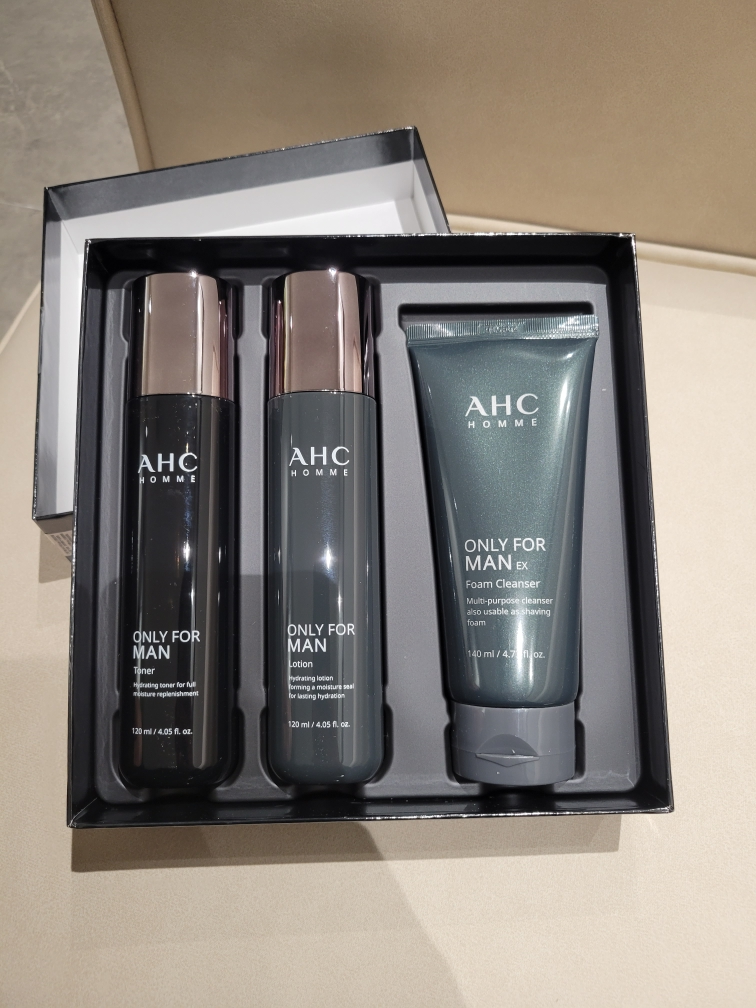 AHC男士黑豆水乳套装护肤品保湿控油水乳护肤礼盒洁面三件套晒单图