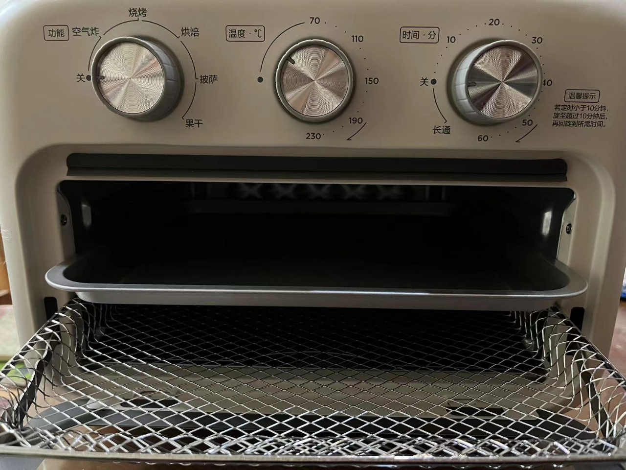 美的(Midea) 美的空气炸锅烤箱一体机小型家用烘培炉电烤箱二合一2022新款PT1210 杏色晒单图