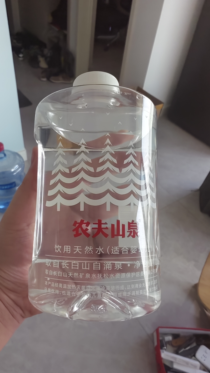 农夫山泉饮用天然水 婴儿水 母婴水 1L*8瓶整箱晒单图