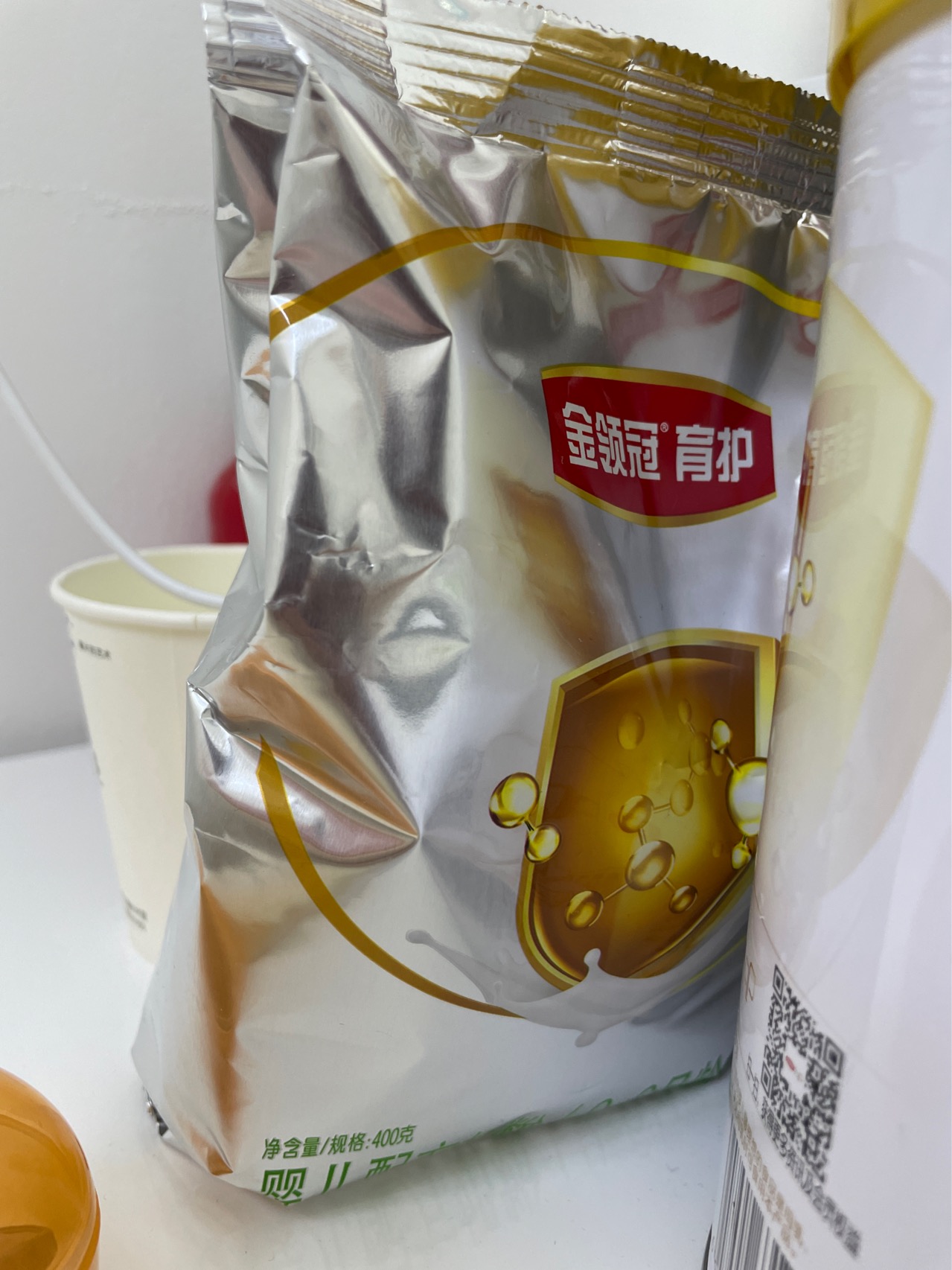伊利(YILI)金领冠育护婴儿配方奶粉 1段(0-6个月适用) 400g盒装(新旧包装随机发货)晒单图