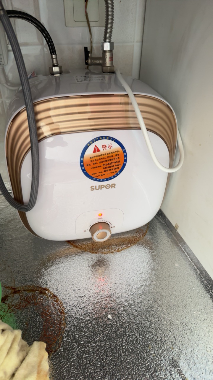 苏泊尔(SUPOR)一级能效 6.6升电热水器小厨宝 厨房热水器速热式上出水 1500W家用储水式小尺寸UK02晒单图
