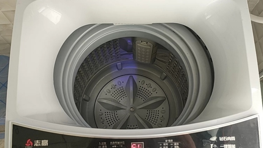 志高(CHIGO)7.5公斤全自动洗衣机 小型迷你 家用租房波轮洗衣机 带甩干脱水 蓝光智能风干晒单图