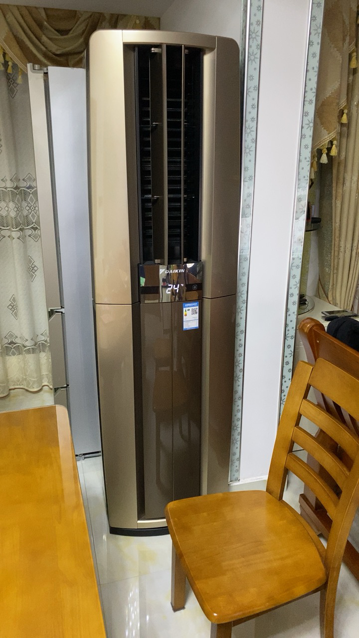 大金(DAIKIN) 3匹 新一级能效 全直流变频空调 家用立式柜机客厅 金色 FVXF172WC-N晒单图