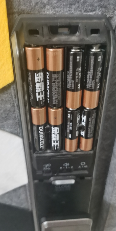 [5号8粒]金霸王(Duracell)五号碱性电池 1. 5V干电池适用玩具空调电视遥控器无线鼠智能门锁AA晒单图