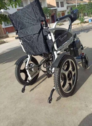 迈德斯特(MAIDESITE)电动轮椅801锂电池12A 智能全自动老人折叠轻便小老年残疾人低靠背代步车四轮晒单图