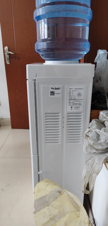 美的(Midea)饮水机 家用立式办公温热型双封闭门大储物柜饮水器YR1226S-W晒单图