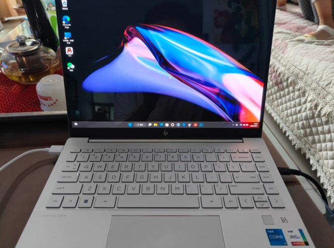 惠普(HP)星Book Pro 14英寸轻薄本办公笔记本电脑(13代i5-13500H标压 16G内存 1TB固态 2.8K 90Hz OLED全感屏)月光银晒单图