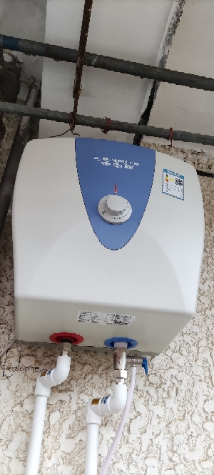 AO史密斯10升小厨宝 金圭内胆电热水器 2kW速热节能保温 台盆上方安装 下出水 EWH-10A2 储水式晒单图