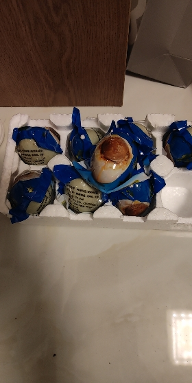 [恋潮] 广西海鸭蛋咸鸭蛋10枚 单个70-80g 正宗流油整箱烤熟多油蛋晒单图