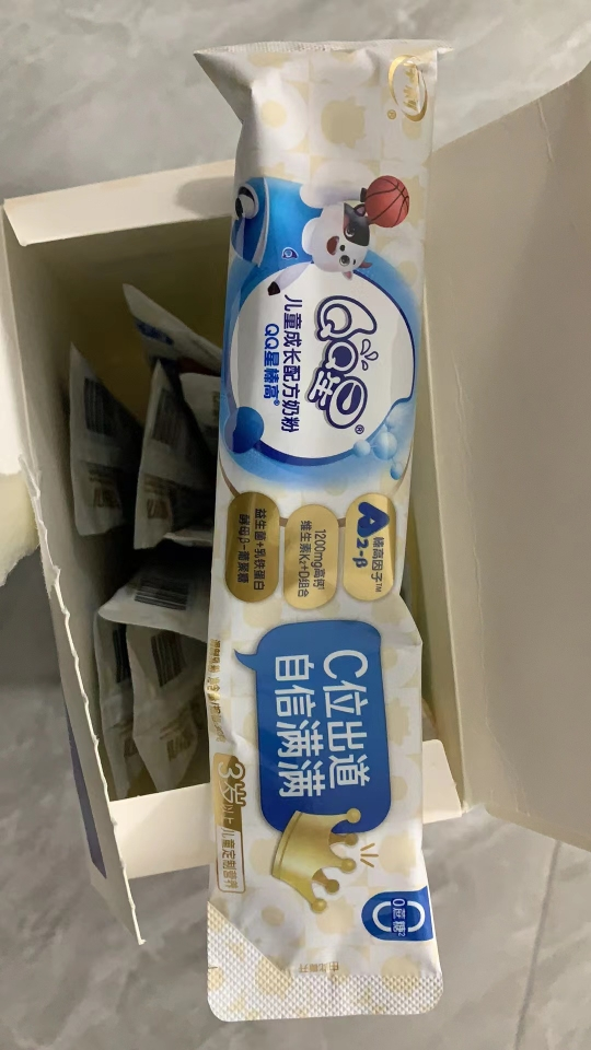 伊利(YILI)qq星榛高儿童配方奶粉4段420g盒晒单图
