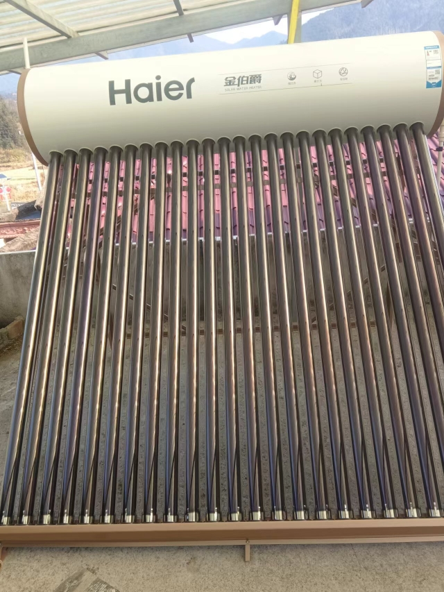 [新品]Haier/海尔太阳能热水器家用一体式光电两用全自动上水一级能效手机智控官方旗舰店24管185升 F6系列金伯爵晒单图