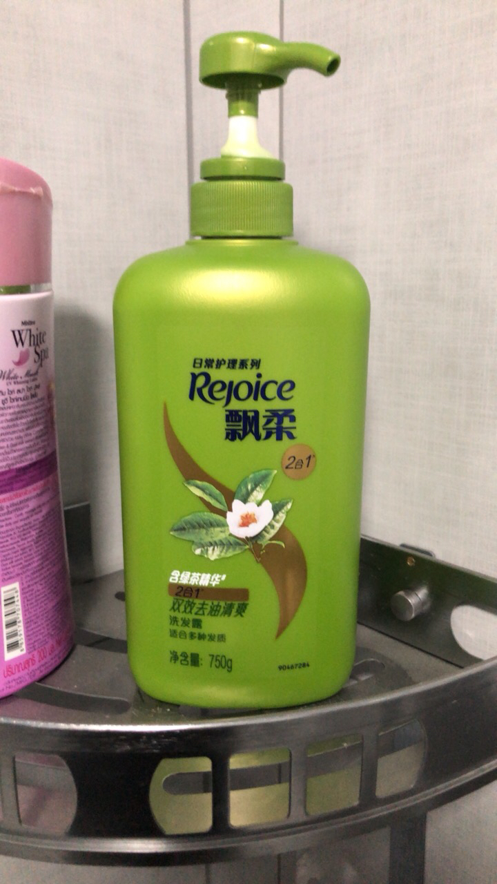 飘柔日常护理家庭装绿茶双效去油型750g洗发水女士洗发露去油蓬松晒单图