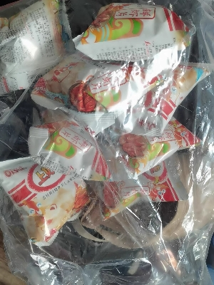 上好佳鲜虾片虾条薯片5g*5包解馋怀旧膨化小零食休闲食品小吃大礼包批发晒单图