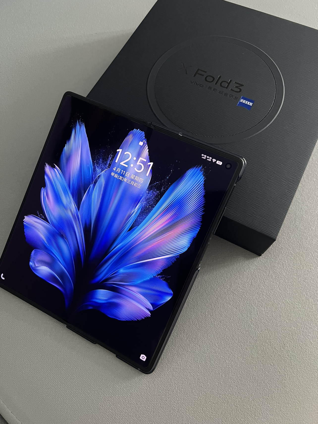 vivo X Fold3 薄翼黑 16GB+256GB 全网通5G新品超轻折叠品手机第二代骁龙8旗舰芯片蔡司影像系统等效5500mAh80W快充拍照游戏学生智能手机晒单图