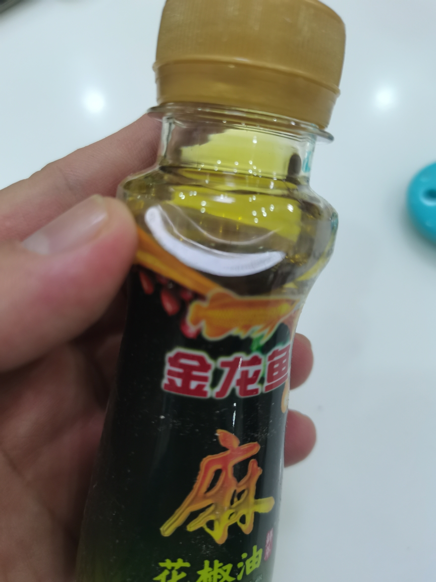 金龙鱼外婆乡小榨菜籽油400ML+花椒油70ml+芝麻香油70ml+生抽150ml+大米500g晒单图