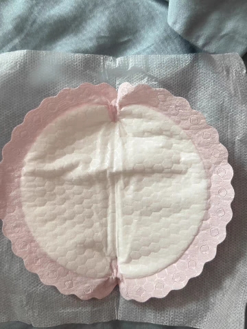 十月结晶防溢乳垫100片3D立体型一次性母乳垫产妇哺乳期喂奶乳贴晒单图