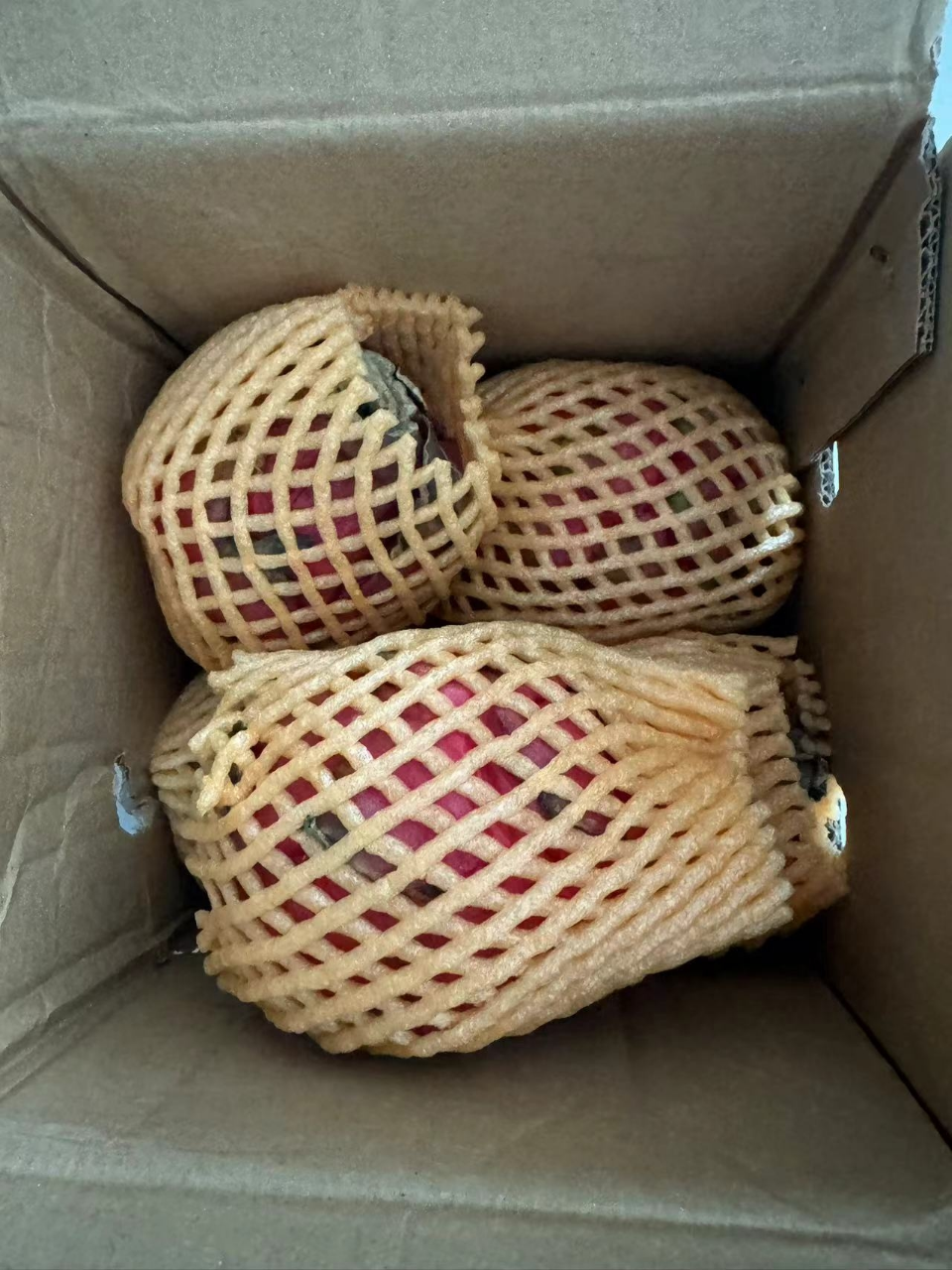 [西沛生鲜] 京都一号红心火龙果 3斤 中果 箱装 热带 水果 当季新鲜晒单图