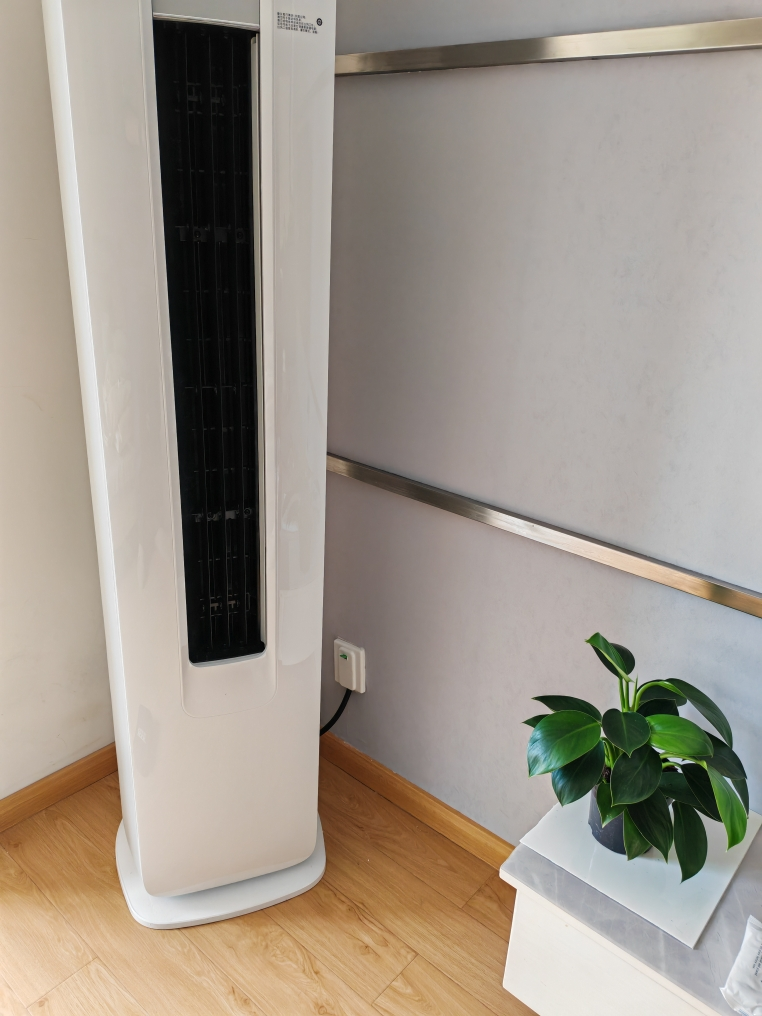 美的(Midea)空调3匹p酷省电新一级智能全直流变频冷暖立式柜机节能省电客厅家用圆柱KFR-72LW/N8KS1-1晒单图