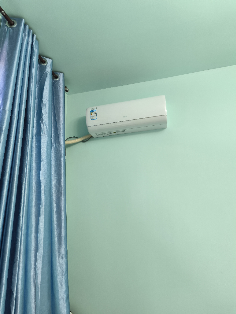 奥克斯空调1.5匹新一级能效变频冷暖自动清洁高温除菌上下扫风家用壁挂式挂机KFR-35GW/BpR3DQB1(B1)晒单图