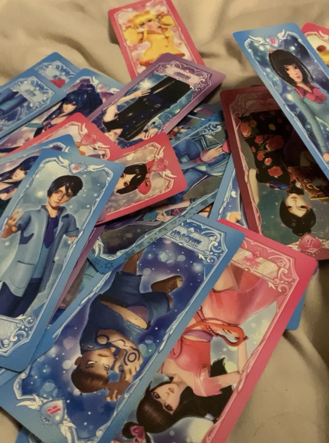 精灵梦叶罗丽卡片公主收藏卡册女孩玩具动漫游戏儿童卡牌全套 叶罗丽仙境魔法卡 20包晒单图