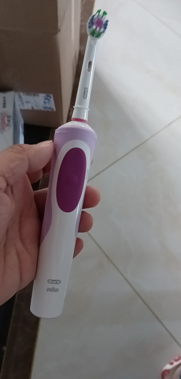 博朗欧乐B D12亮杰型魅力紫 旋转式清洁 防水机身 充电式成人款电动牙刷(含刷头*2)晒单图
