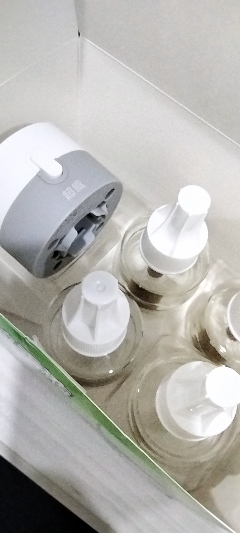 超威艾草清香型电热蚊香液4瓶+加热器可用225晚温和长效健康舒睡晒单图