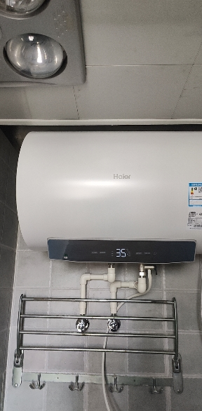 [租房优选]Haier/海尔50升电热水器家用卫生间储水式EC5001-MC3U1 一级能效 智能速热 大屏数显晒单图