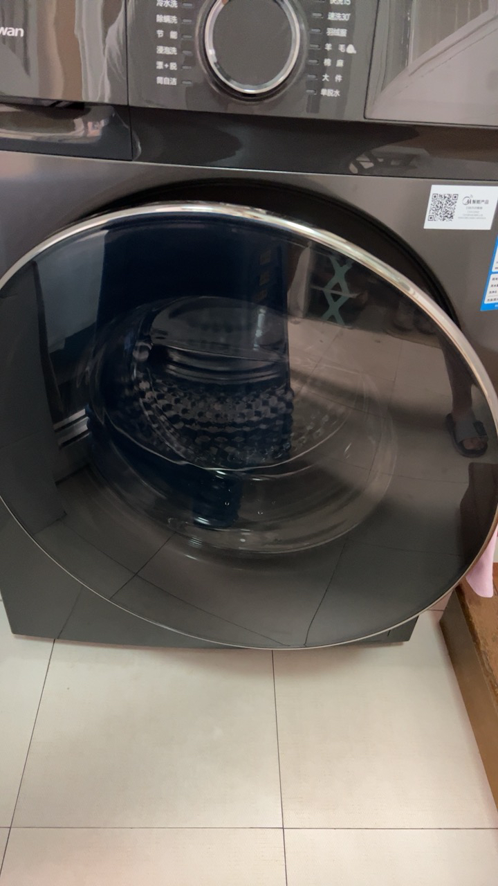 小天鹅(LittleSwan)滚筒洗衣机全自动 水魔方[TG100V618PLUS]护形护色 10公斤大容量 智能投放晒单图