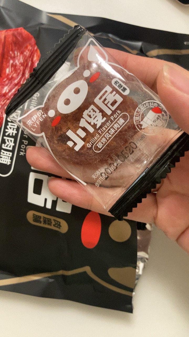 来伊份 小傻居105g 碳烤风味零食肉脯肉干猪肉铺肉糜脯猪肉干肉脯类即食小吃晒单图