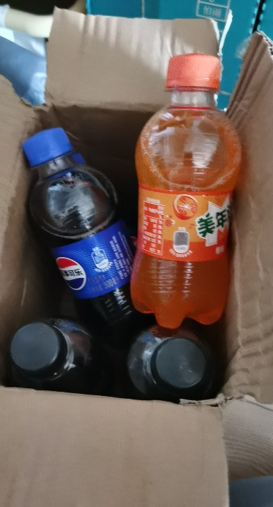 百事可乐 七喜 美年达 可乐 混合系列碳酸饮料300ml*6瓶混口味装 (新老包装随机发货)晒单图