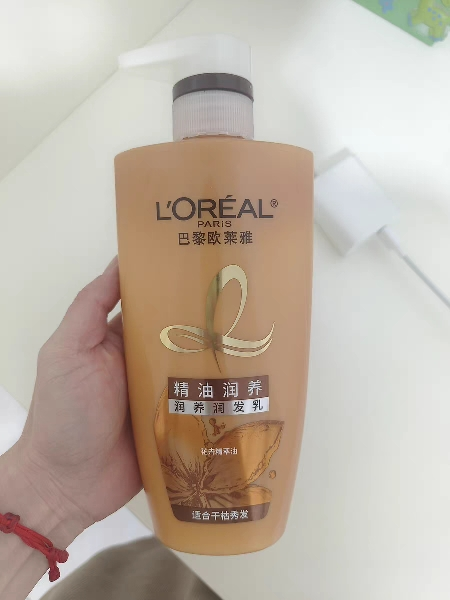 欧莱雅(LOREAL)精油润养润发乳500mL(护发素,深层滋养,干性发质)晒单图